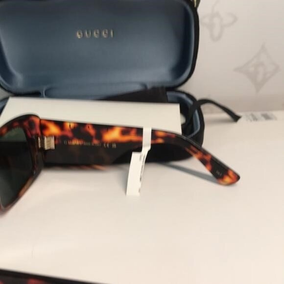 New Authentic Tortoiseshell Square Sunglasses GG1080s 003 - Picture 11 of 12